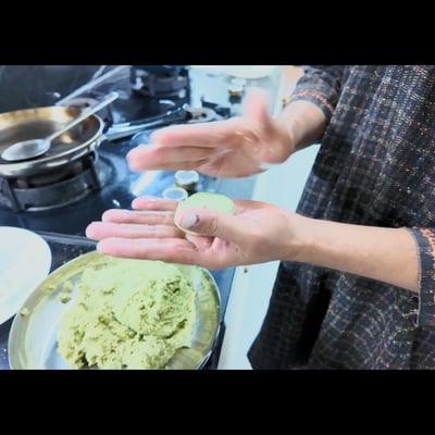 Farah Khan's Bread Chicken Cutlets (with Farrhana Bhatt) - Photo 8