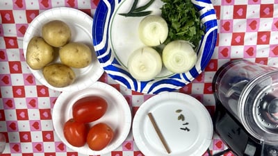 Homestyle Indian Chicken Curry with Potatoes - Photo 3